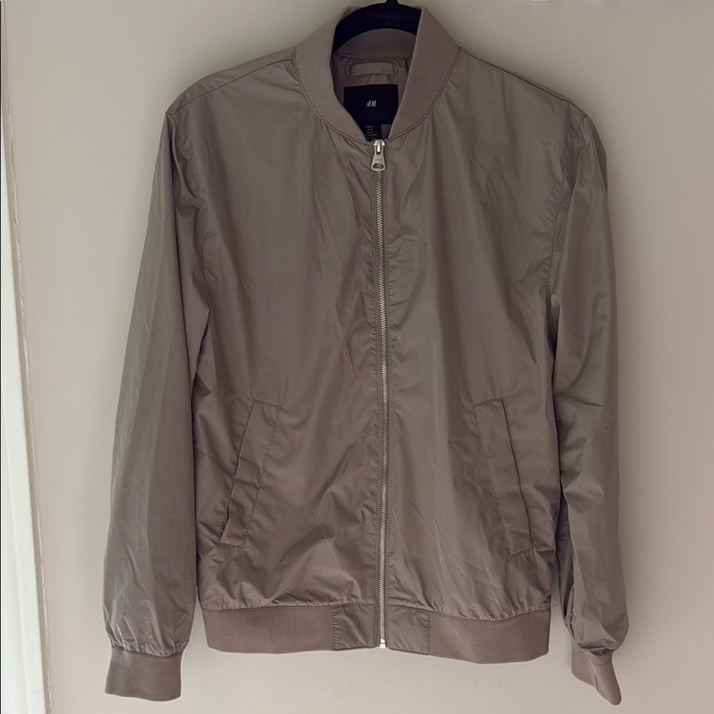 H&M Men's Beige Tan Nylon Bomber Full Zipper Jacket Small